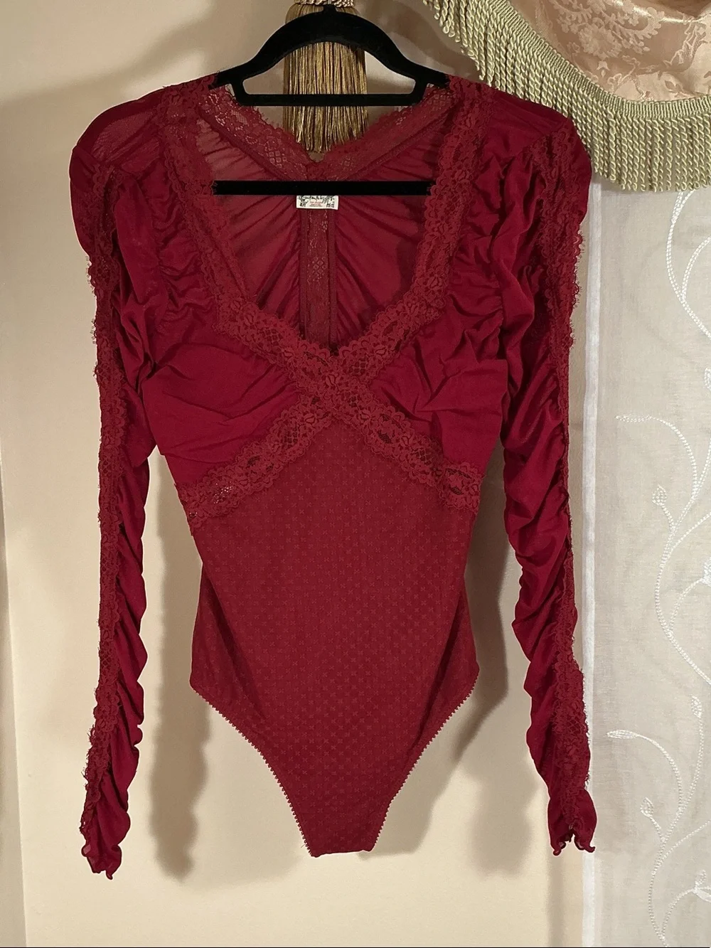 Intimately Free People Burgundy Lace-Trim Long Sleeve Bodysuit Sz SP